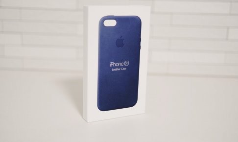 iPhone SEの純正レザーケース