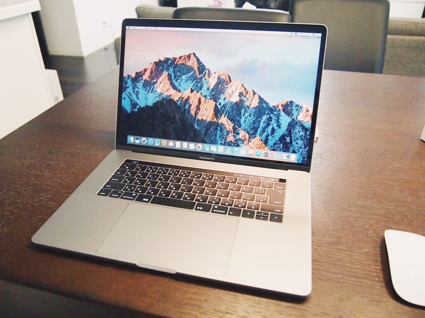 【極美品】MacBook Pro 15インチ　2016